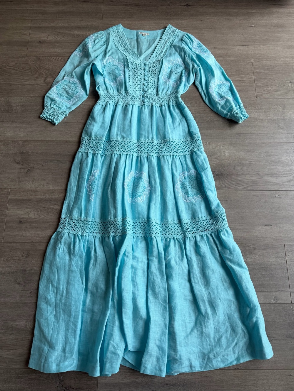 Tyler Boe crochet/embroidered maxi dress - aqua blue - size small
